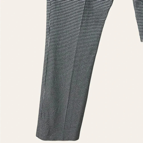 0413. Theory CROPPED‎ TROUSER HOUNDSTOOTH PATTERN BLACK/WHITE IN COLOR SIZE 2 - Picture 11 of 16